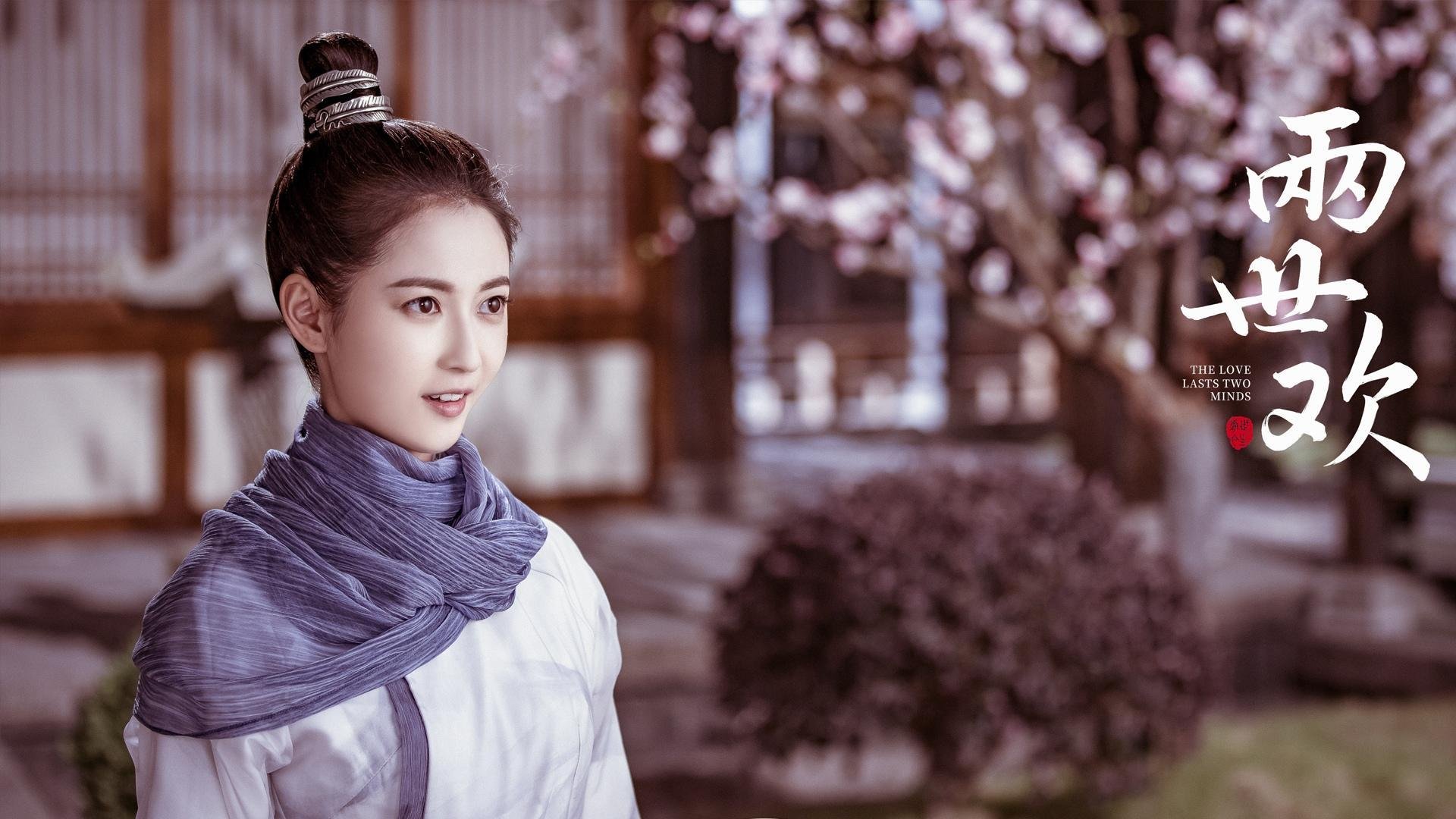 城市夜空滑翔,飞越星空的极速体验