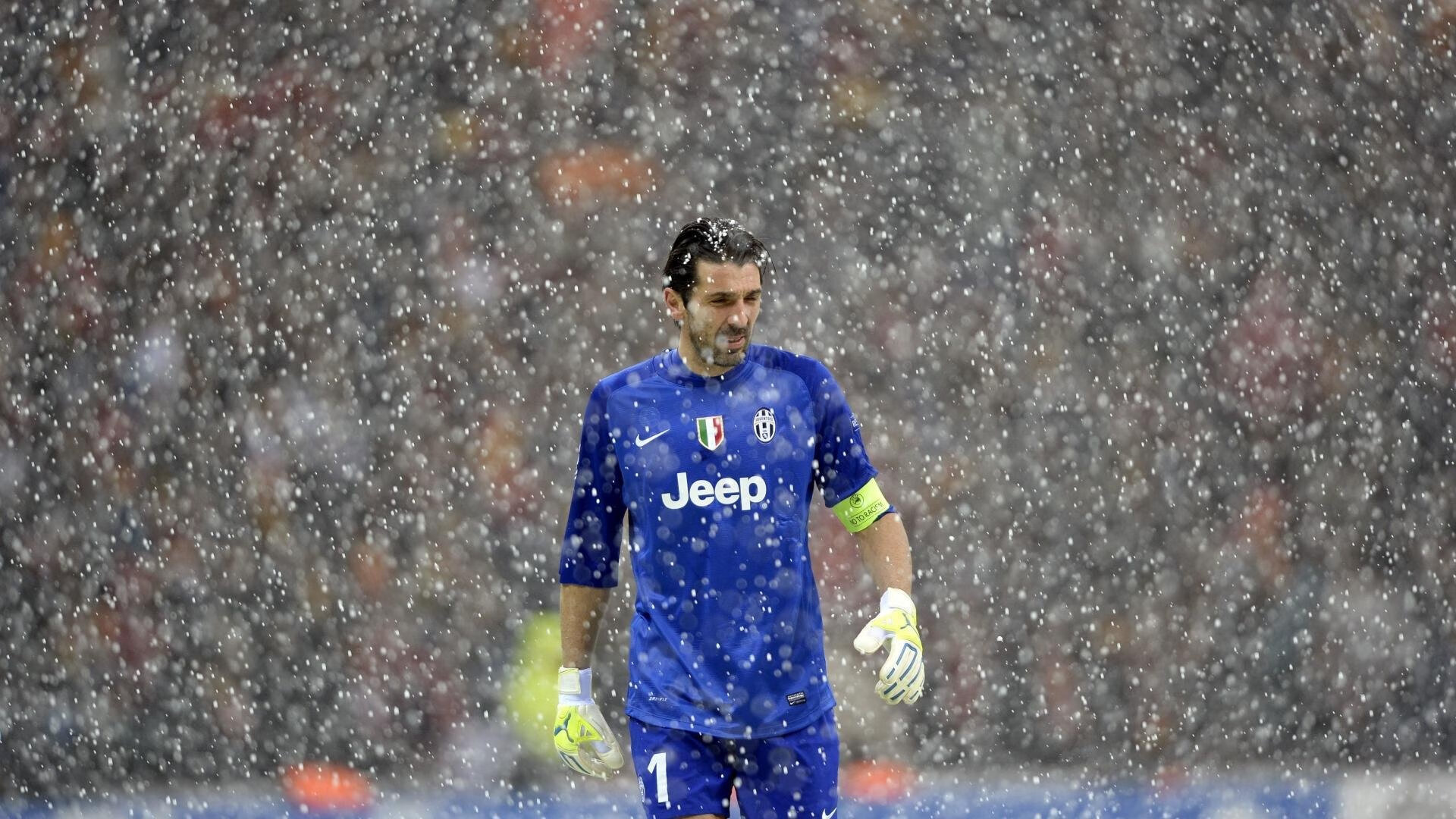 爱游戏真人体育娱乐-体育服装品牌联名产品走红社交媒体，著名体育品牌服装品牌